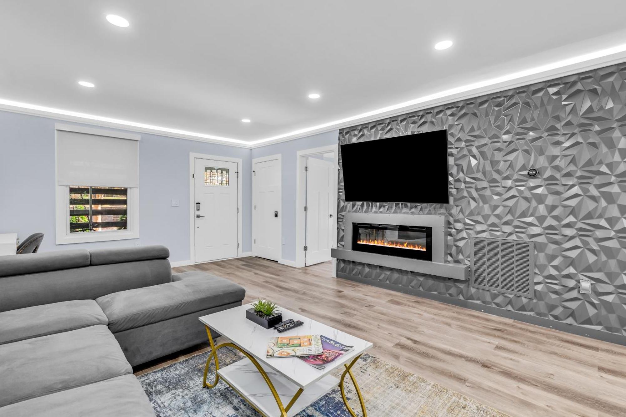 Luxury 3Br House In Charlotteヴィラ エクステリア 写真